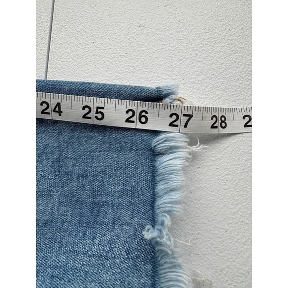 Vervet Crop Jeans Distressed Frayed Hem Denim Casual Light Wash Size 28 - Picture 5 of 7